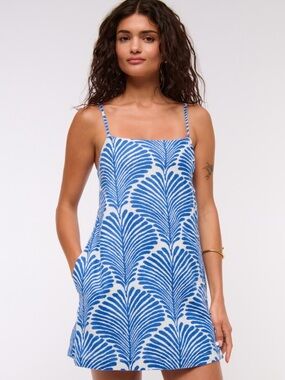 Abercrombie & Fitch Blue and White Skort with Palm Fan Print